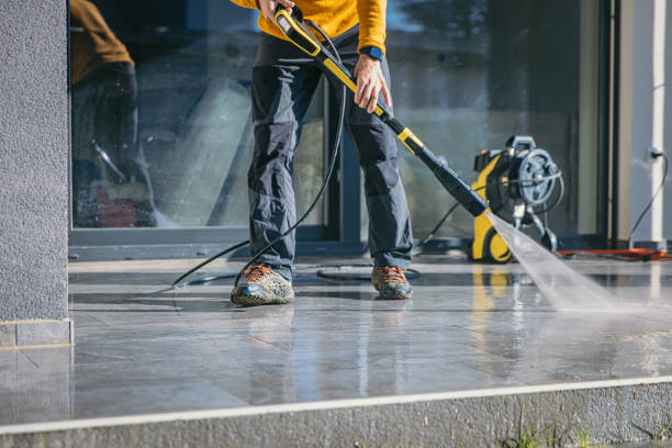 Best Driveway Pressure Washing  in Vale, OR
